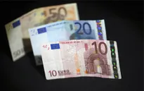 Đồng Euro giảm xuống mức thấp nhất trong vòng 12 năm