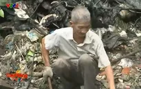 Cụ ông hơn 30 năm vớt rác không công