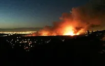Mỹ: Cháy rừng tại California khiến 300 hộ dân phải di tản