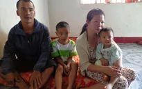 Mẹ nghèo khóc lặng trước cảnh 2 con cùng mắc bệnh tim bẩm sinh