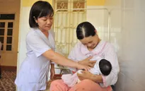 Vợ sinh con, chồng được nghỉ tối đa 14 ngày
