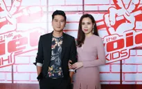 Giọng hát Việt nhí: Hồ Hoài Anh - Lưu Hương Giang dùng kẹo dụ thí sinh