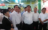 Bộ trưởng Bộ GTVT kiểm tra vé tàu, xe dịp Tết tại TP.HCM