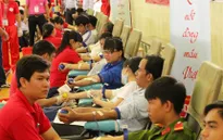 Hành trình Đỏ 2015 đã tiếp nhận hơn 16.000 đơn vị máu
