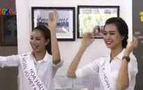 Hoa hậu Phạm Thị Hương rạng rỡ đi từ thiện sau đăng quang