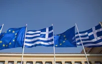 IMF tuyên bố Hy Lạp thoát khỏi nguy cơ mất khả năng trả nợ