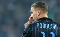 Lukas Podolski là một trong những tân binh tệ nhất của Serie A