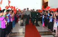 Bộ trưởng Quốc phòng Việt Nam – Trung Quốc gặp gỡ trong chương trình giao lưu biên giới