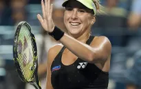 Tay vợt 18 tuổi Bencic khiến Serena Williams đập nát vợt vì thua trận