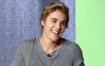 Justin Bieber lại bị hàng xóm kiện