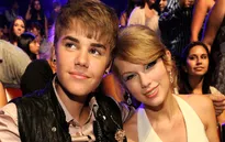 Justin Bieber khao khát được làm bạn với Taylor Swift