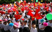 Sáng nay (5/9), học sinh cả nước khai giảng năm học mới