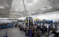 Anh: Bắt giữ nghi can khủng bố tại sân bay Stansted