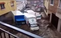 Lũ quét cuốn trôi hàng chục ô tô tại miền Nam Tây Ban Nha