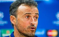 Thắng nhọc Leverkusen, HLV Barcelona chỉ trích người hâm mộ "thiếu lửa"