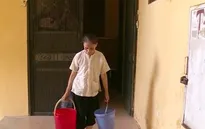 Mất nước gần tuần lễ, người dân Hà Nội khốn đốn
