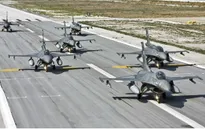 UAE điều phi đội F16 hỗ trợ Jordan không kích IS