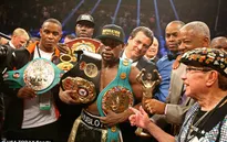 Ngang điểm Pacquiao, trọng tài phán Mayweather thắng cuộc