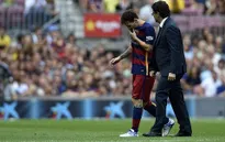 Rời sân sớm kỷ lục, Messi ngay lập tức nhập viện