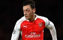 Xuất sắc hơn tiền đạo, Ozil được HLV Wenger ca ngợi hết lời