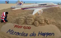 Một năm ngày MH370 mất tích: Nỗi đau vẫn chưa nguôi