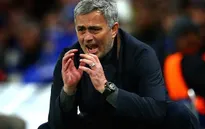 “Tuột” chức vô địch, Mourinho thừa nhận mất luôn Top 4