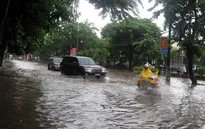 Rãnh thấp hoạt động mạnh dần gây mưa rào cho các tỉnh miền Bắc