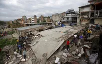 16 nước gửi đồ viện trợ và nhân viên cứu hộ tới Nepal