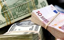 Dự trữ ngoại hối toàn cầu sụt giảm