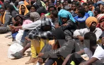 Libya: Lật thuyền chở người di cư, hàng trăm người thiệt mạng