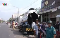 Cà Mau: Hiện trường vụ nổ xe bồn làm 2 người bị thương nặng