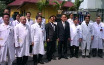 Đồng chí Nguyễn Thiện Nhân thăm, chúc mừng ngày Thầy thuốc Việt Nam