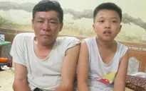 Hoàn cảnh khốn khó của ông lão bị liệt hai chân