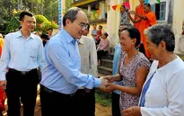 Chủ tịch UBTƯ MTTQ Việt Nam Nguyễn Thiện Nhân dự Ngày hội Đại đoàn kết tại Trà Vinh