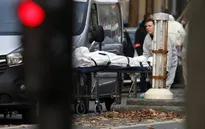 Khủng bố kinh hoàng tại Paris: Nỗi ám ảnh khó nguôi