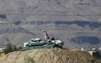 Saudi Arabia và đồng minh không kích phiến quân Houthi ở Yemen