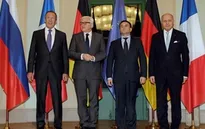 Rút vũ khí hạng nặng khỏi vùng phi quân sự miền Đông Ukraine