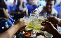 Dịch vụ đưa khách say rượu về nhà: Còn nhiều e ngại!