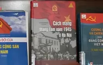 Triển lãm sách "Đất nước thống nhất"