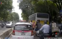 Hình ảnh "hiếm có khó tìm" trong văn hóa nhường đường ở đô thị