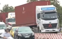 Cảnh báo tình trạng thiếu trầm trọng tài xế đầu kéo container