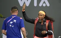 Serena nén cảm xúc trong ngày trở lại Indian Wells