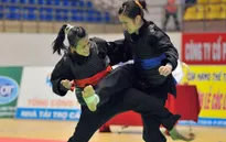 Vẻ đẹp mềm mại nhưng đầy uy lực của các bóng hồng Pencak Silat