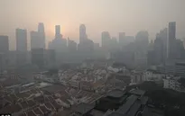 Cháy rừng ở Indonesia, khói mù mịt bao trùm Malaysia và Singapore