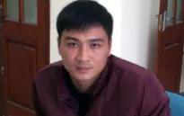Tài xế xe tải kéo lê CSGT ra đầu thú