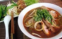Khó quên hương vị đậm đà của bún bò Huế