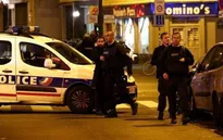 Tấn công khủng bố đẫm máu ở Paris Pháp: Súng AK-47 ở đâu ra?