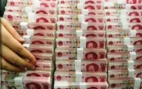 Trung Quốc và "liều kháng sinh mạnh" phá giá đồng NDT làm nóng báo chí thế giới