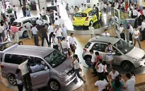 Việt Nam tiêu thụ gần 158.000 ô tô năm 2014