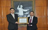 Kiều bào tại Đan Mạch ủng hộ Quỹ khuyến học
